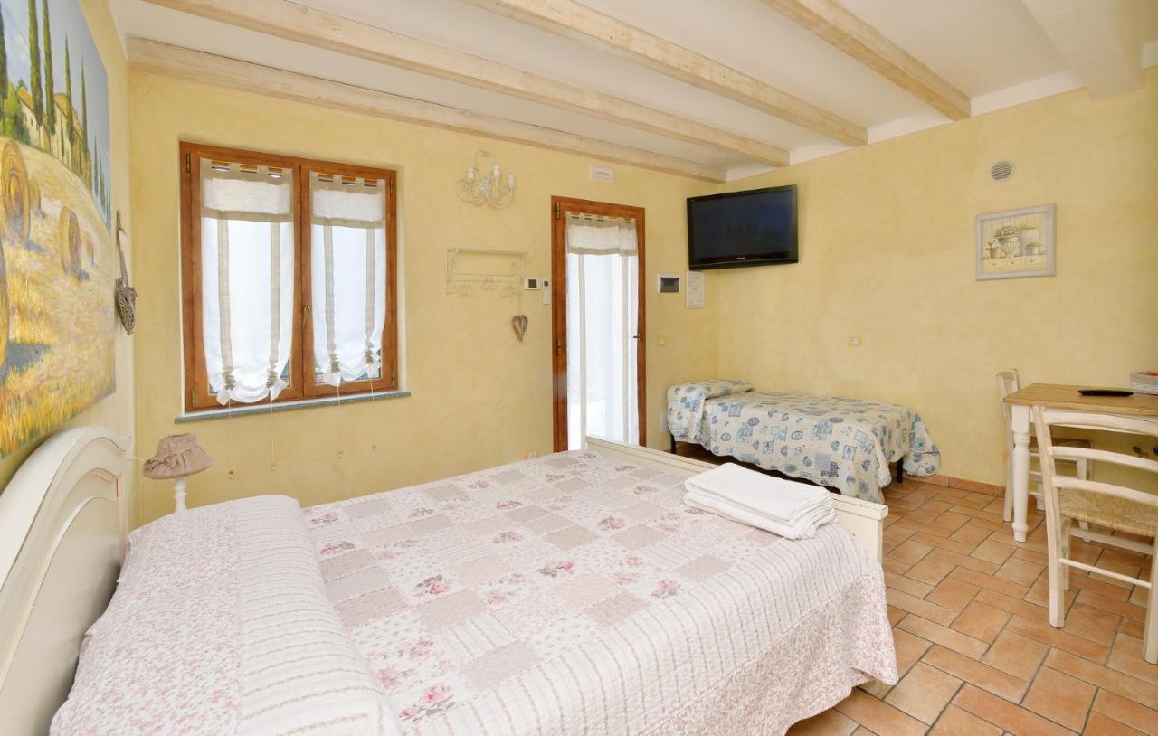 B&B Le Colline Di Bana 卡莫利 外观 照片